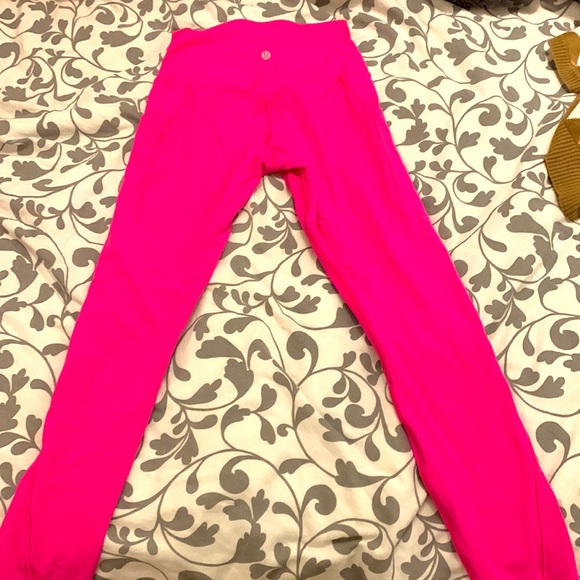 Lululemon tights bright pink - Picture 2 of 2